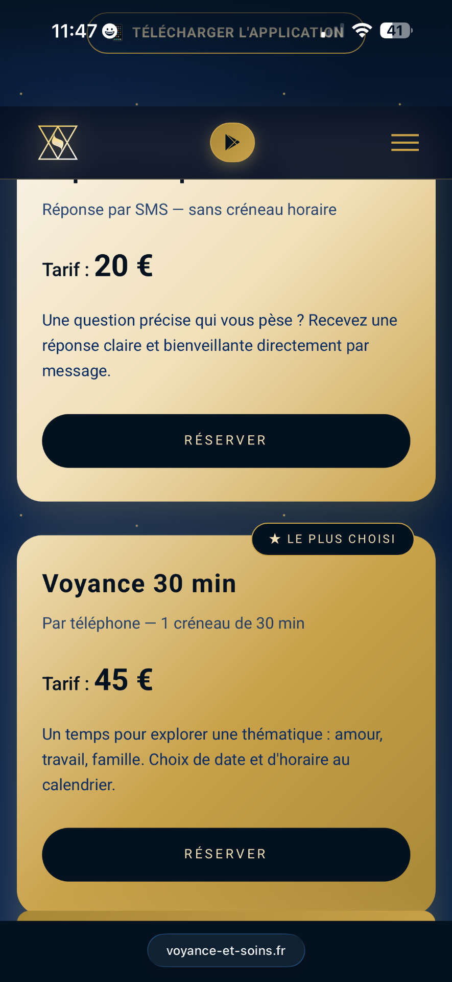 Écran mobile affichant offres de voyance par SMS et par téléphone, tarifs 20€ et 45€. Boutons Réserver.